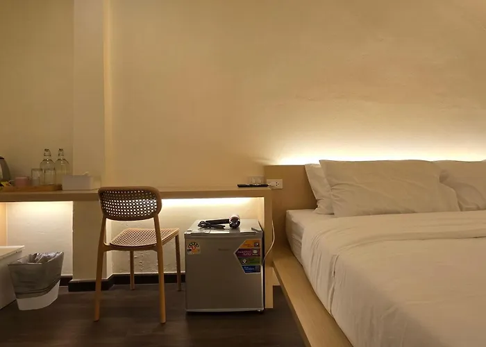 Norns Silom Cafe & 3* Bangkok